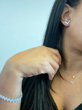 Load image into Gallery viewer, V Pendant