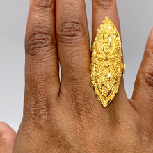 Load image into Gallery viewer, Clio