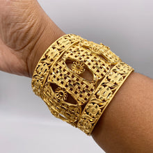 Load image into Gallery viewer, Fama Bangle