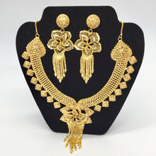 Load image into Gallery viewer, Gold Flower Chain Jewelry Set