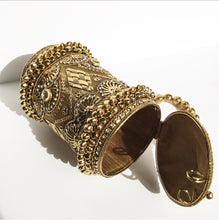 Load image into Gallery viewer, Mothalla - Marvelous Allure