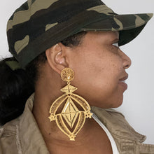 Load image into Gallery viewer, Relic