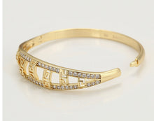 Load image into Gallery viewer, Grecian Bangle